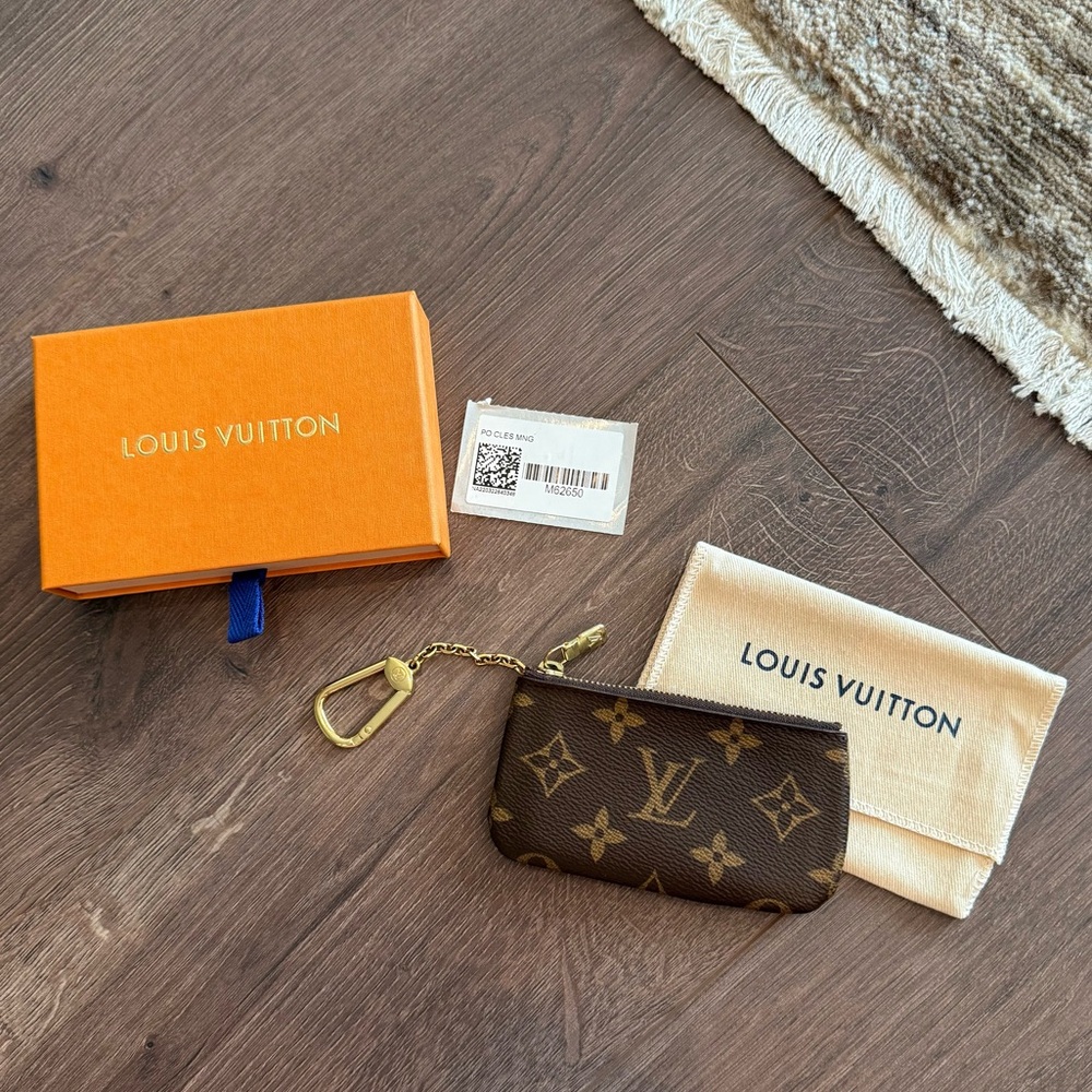 Louis Vuitton Key Pouch - Monogram